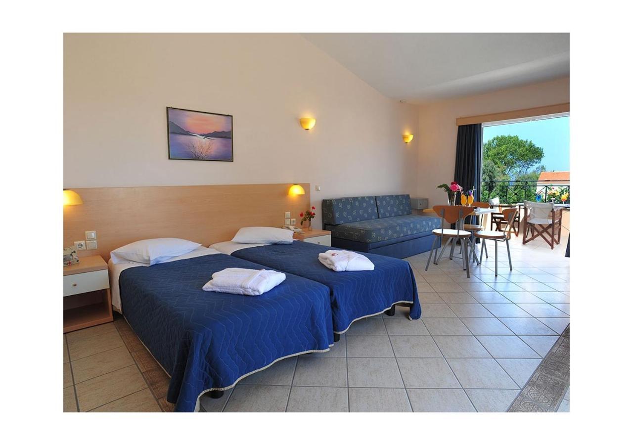 Thinalos Aparthotel 3*
